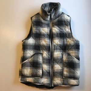 Fall 🍂 Plaid Vest Size M